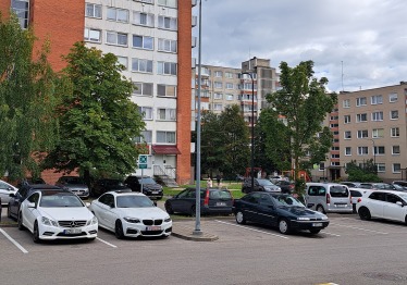 bendriniai-ir-tikriniai-daiktavardziai-automobiliu-aiksteleje_57_01759333773-8a949dc759515bfb61486fc5e27b0e31.jpg