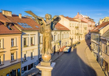 pazink-uzupi-ir-kurk-savo-respublika-nuo-konstitucijos-iki-simboliu_57_01741972492-5e15fc7988399a2d0f36a89342c34409.jpg