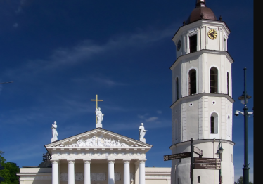simboliai-justino-marcinkeviciaus-dramoje-katedra_57_01698073019-9cccd70d272738761ba2146ed86ce069.png