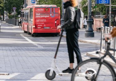 transporto-priemones-vilniuje_57_01734078772-d7377e44e8f0afaba8312e401262f2ea.png